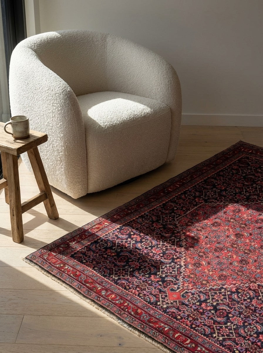 Bidjar — Hand-knotted, 121x158 cm, Blue, 100% Virgin Wool | Detail view