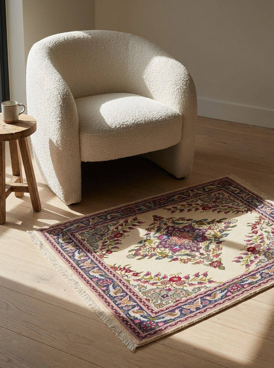 Tabriz 50 Raj — Hand-knotted, 62x85 cm, Beige, 100% Virgin Wool | Detail view