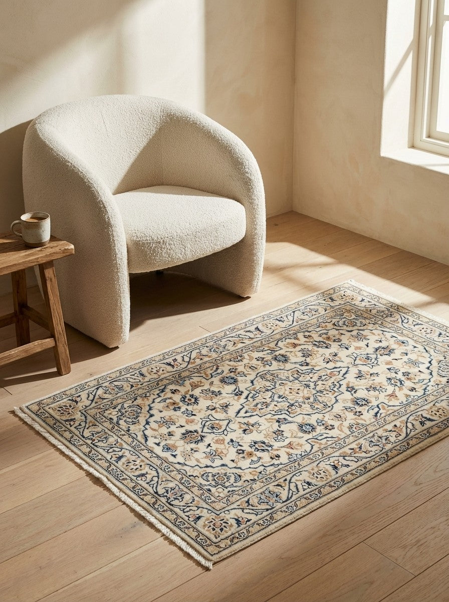 Ardakan — Hand-knotted, 100x157 cm, Beige, 100% Virgin Wool | Detail view