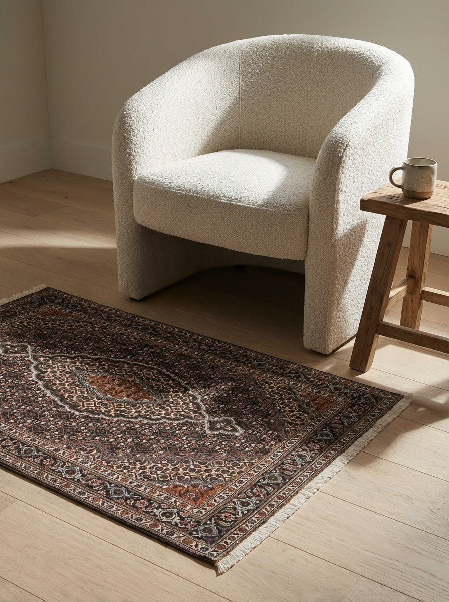 Tabriz 40 Raj — Hand-knotted, 103x157 cm, Black, 100% Virgin Wool | Detail view